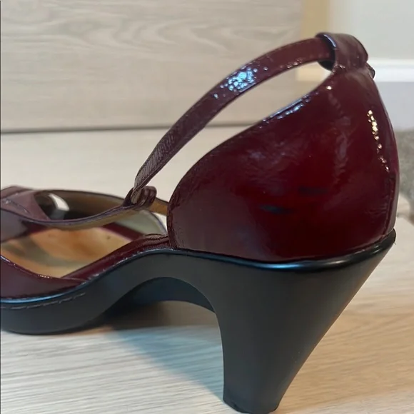 Sofft Red T-Strap Patent Leather Heels - Picture 10 of 10